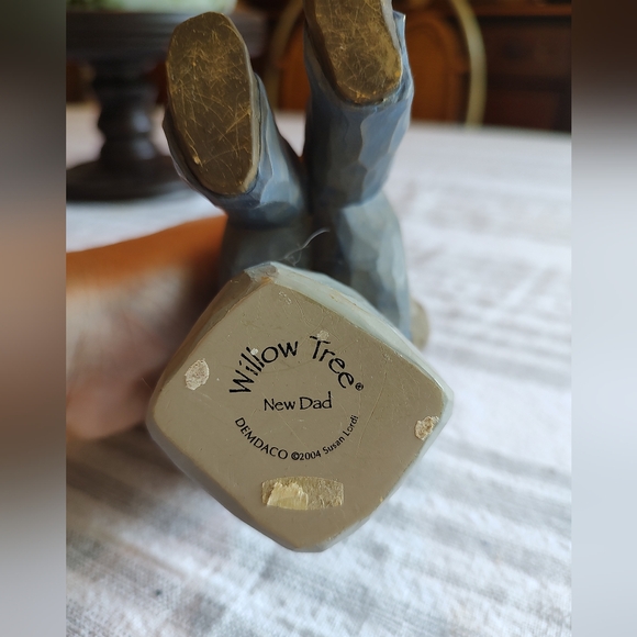 Willow Tree New Dad Figurine - Picture 5 of 5